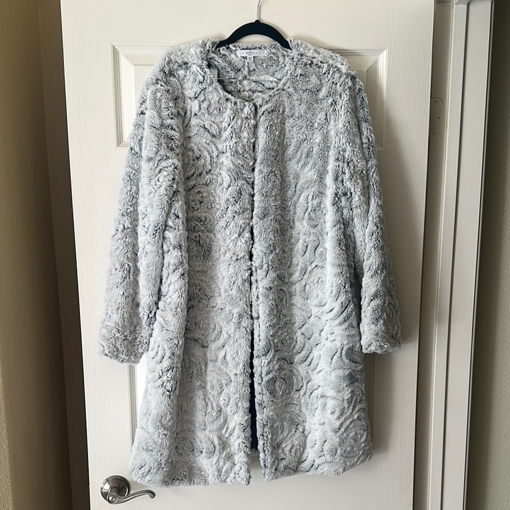 Fever Elegant Gray Faux Fur Coat